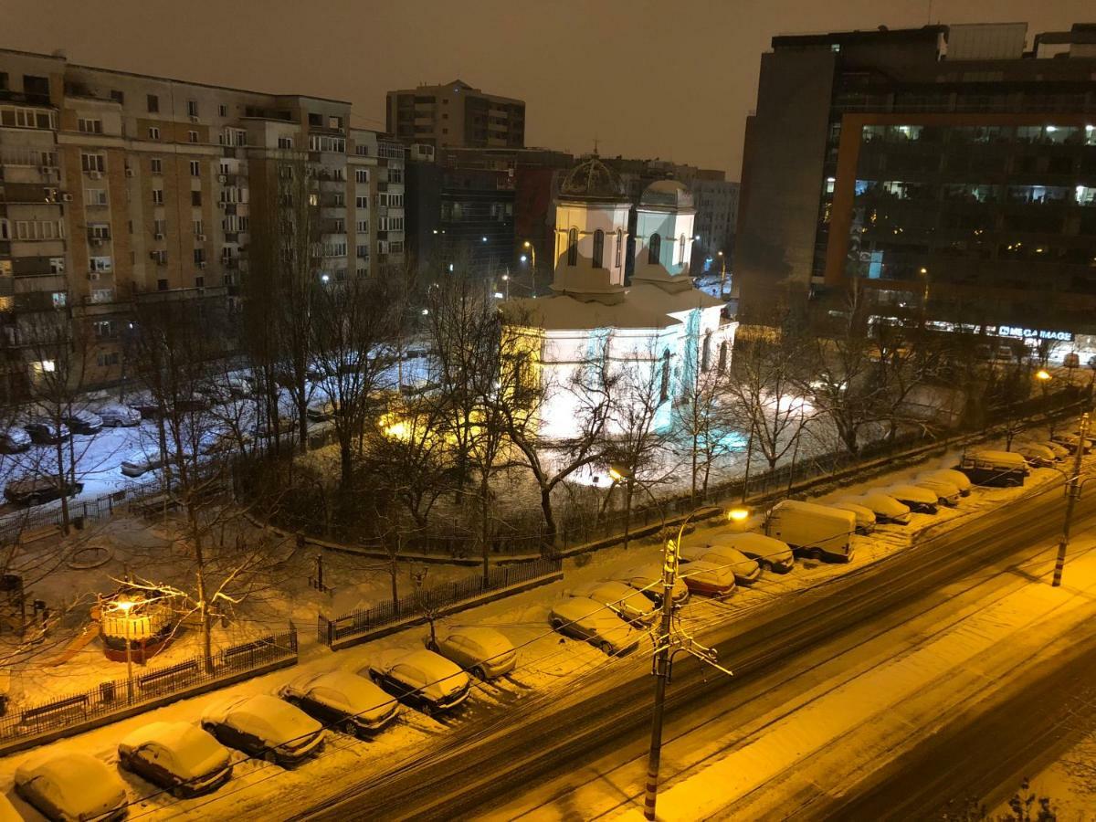 Green Apartment 6 Bucarest Esterno foto